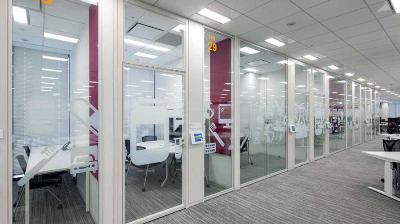 
ガラスパーテーション
