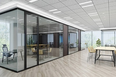 小松ウオール工業株式会社のガラスパーテーション画像