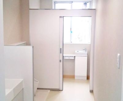 セットライン工業のトイレブース画像