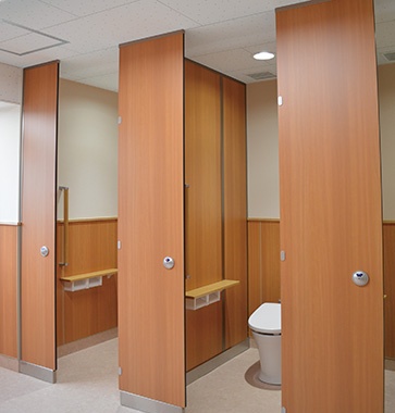 株式会社ソシアパーティションのトイレパーテーション画像